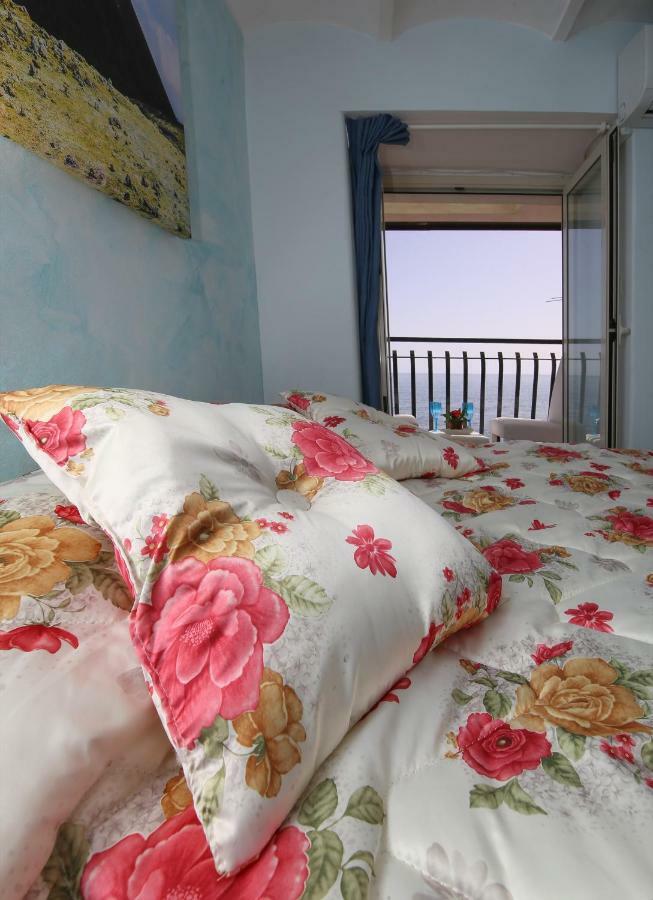 Taorminaxos Apartment Giardini Naxos Bagian luar foto