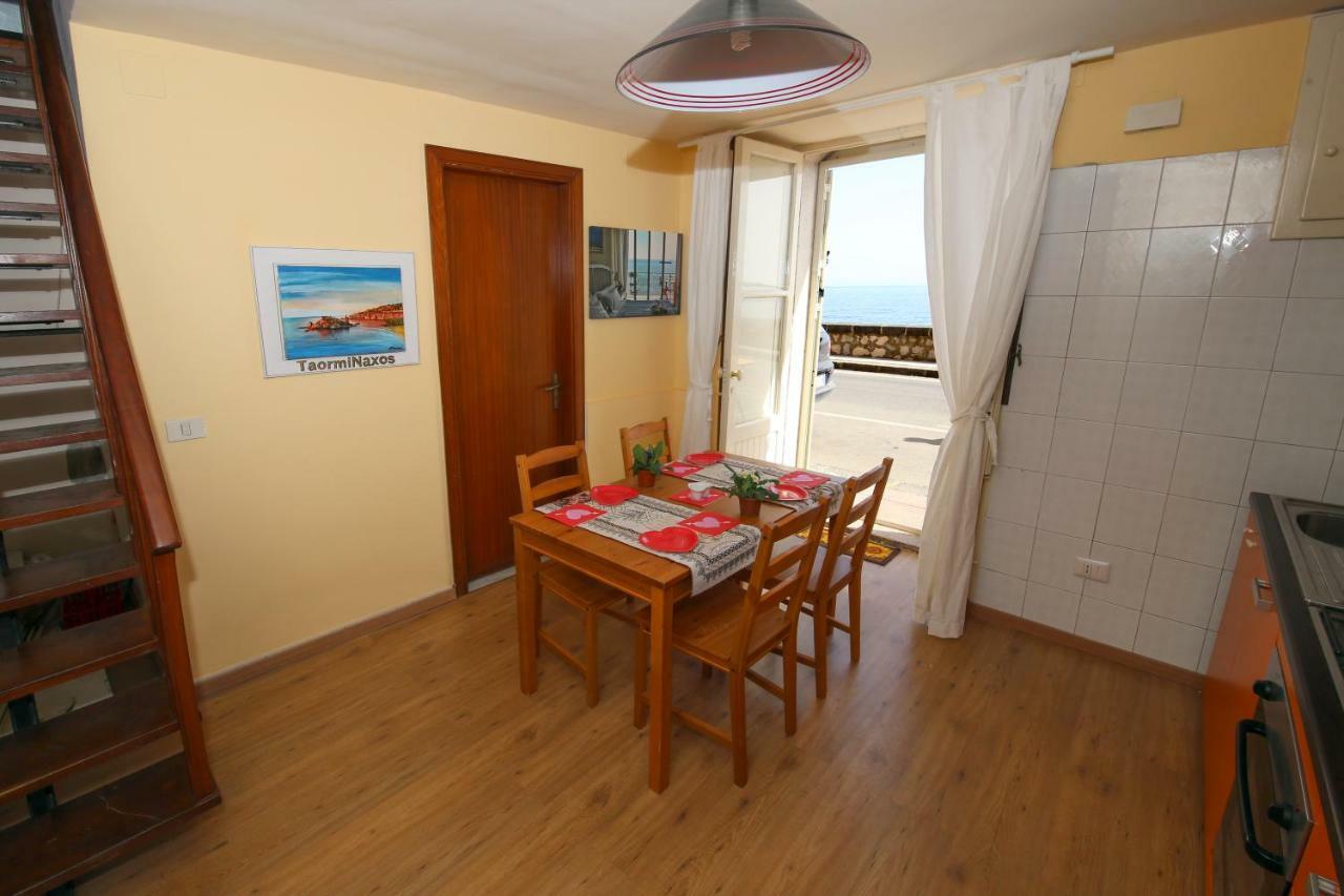 Taorminaxos Apartment Giardini Naxos Bagian luar foto